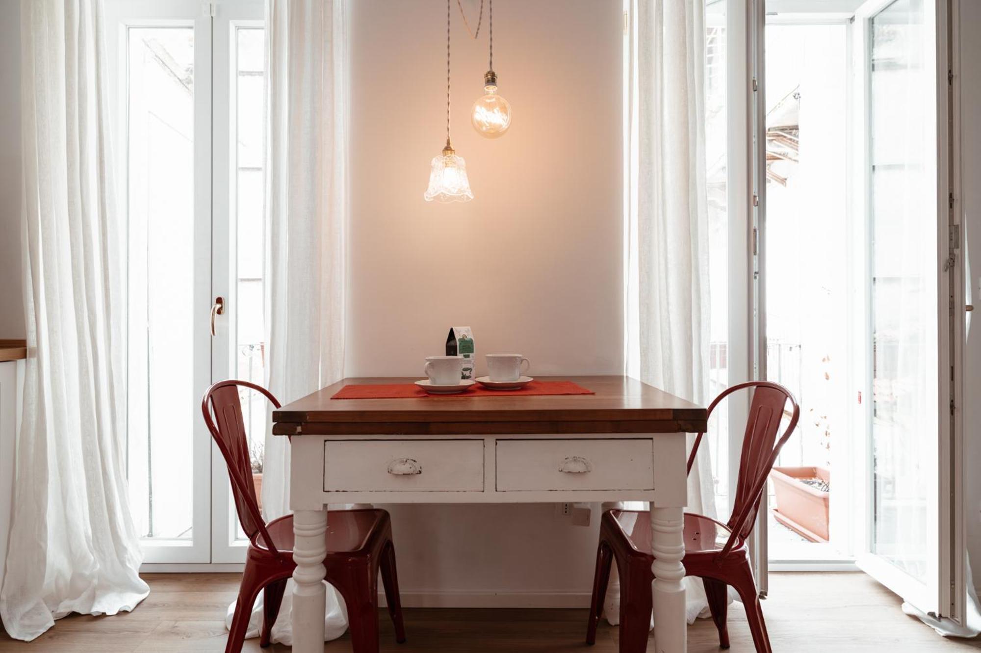 Mercanti Modern Flat - Balcony - Torino Centro エクステリア 写真