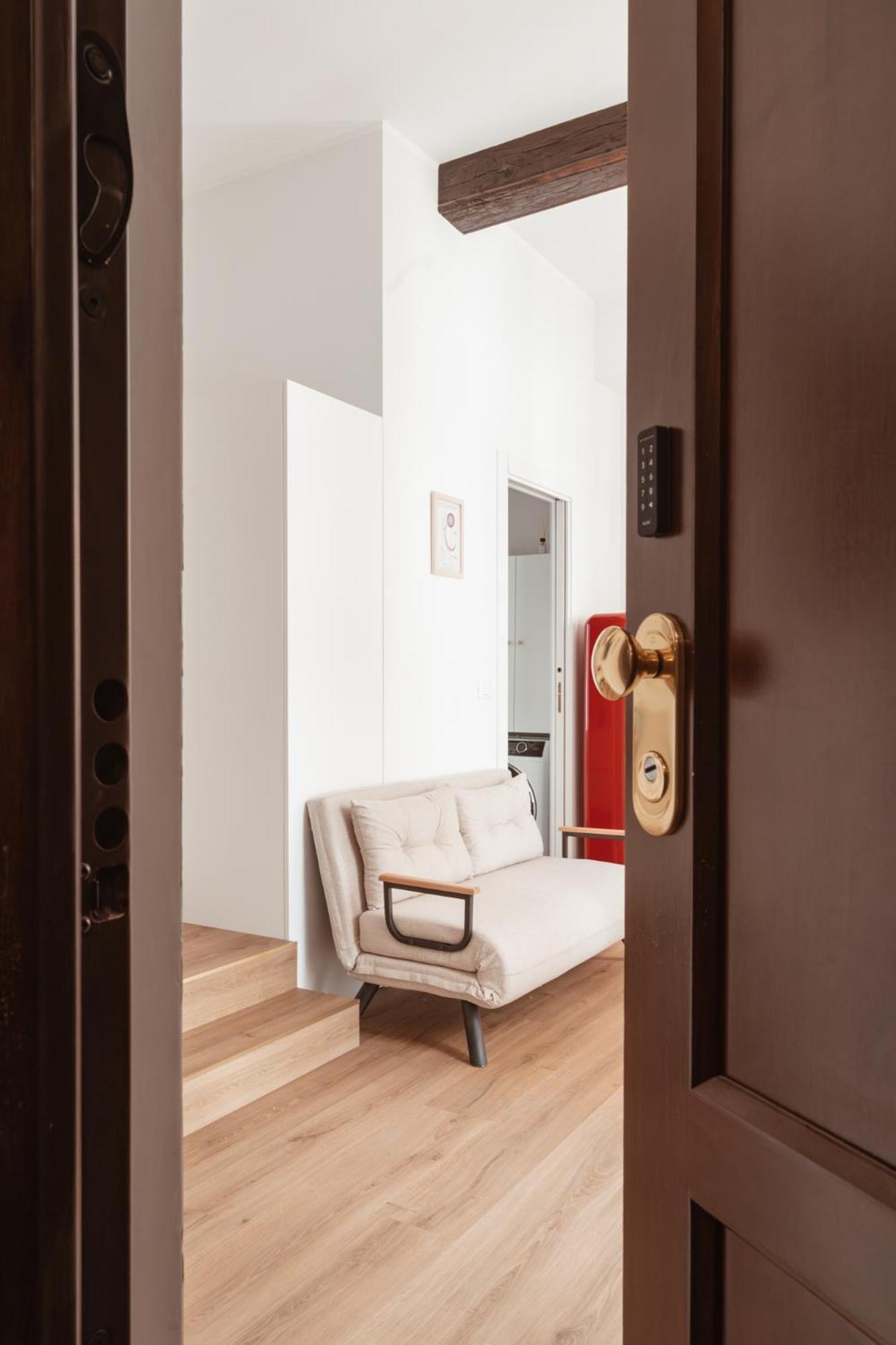 Mercanti Modern Flat - Balcony - Torino Centro エクステリア 写真